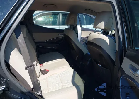 2017 Hyundai Santa Fe Sport 2.4L z USA, uszkodzony, nr VIN 5NMZUDLB3HH008962